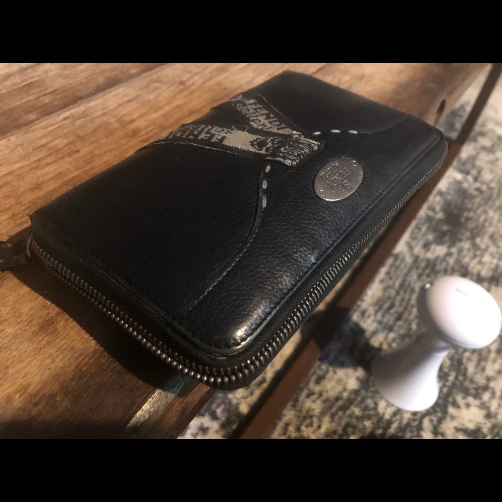 Fendi selleria wallet